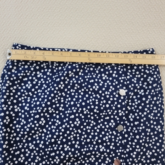 Talbots Navy Polka Dot Skirt Size 8 Front Buttons Cotton Blend - Picture 7 of 15